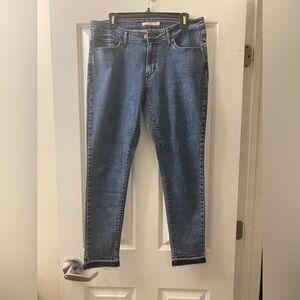 Levi’s 711 skinny